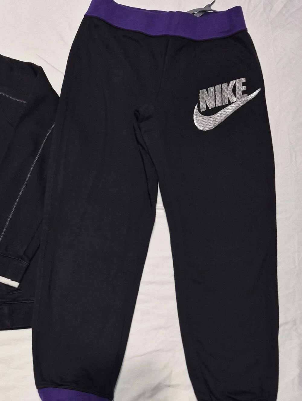 NWOT Nike Joggers - Girls XL